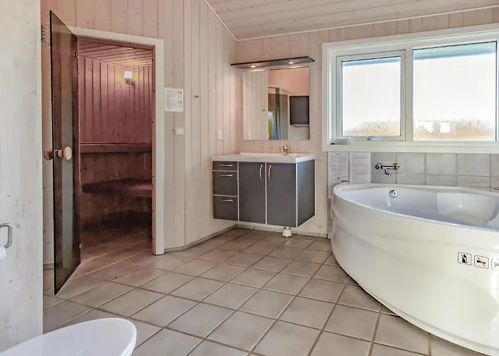 Ferienhaus 91 With Hot Tub Otterup