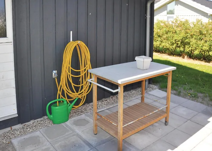 91 With Hot Tub Ferienhaus *