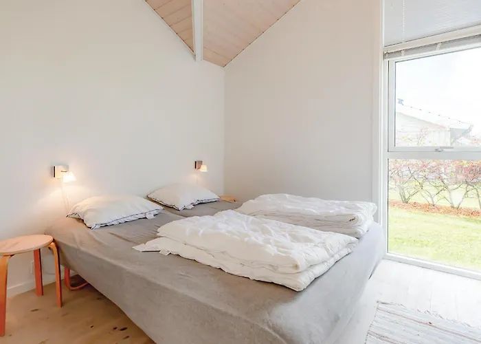 91 With Hot Tub * Otterup